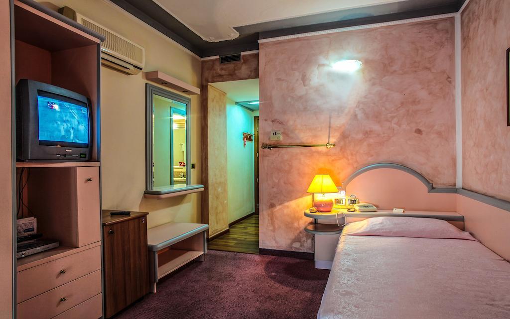 Hotel Grazia Deledda Sassari Phòng bức ảnh